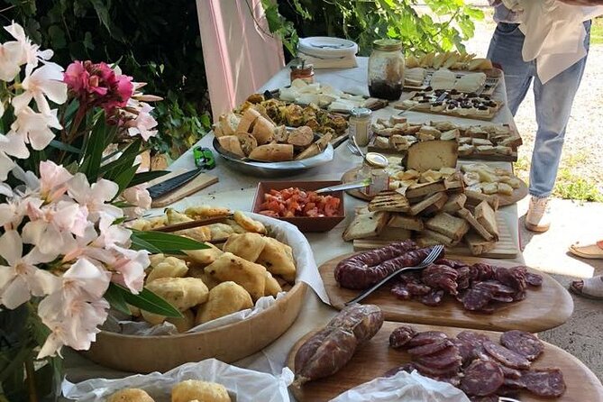 Irpinia Tour of the Vineyards, Cooking Class and Wine-Tasting - The family feel at Cortecorbo