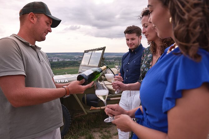 Jeep tour in the Champagne Vineyard with tasting - Private pricing and group size