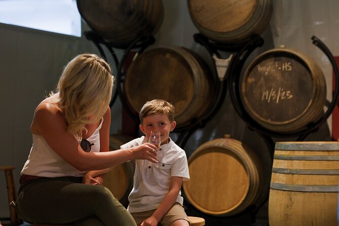 Jersey Premium Vineyard and Distillery Wine Tour and Tasting - Three wines and the life of a Jersey vine