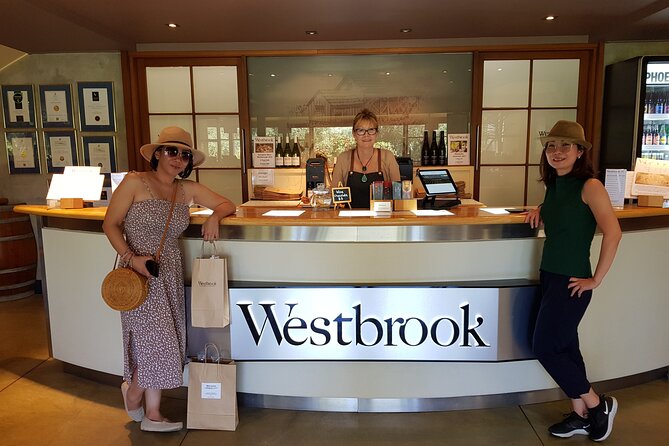 Kumeu Wine Region Shuttle from Auckland - A guide can make the difference