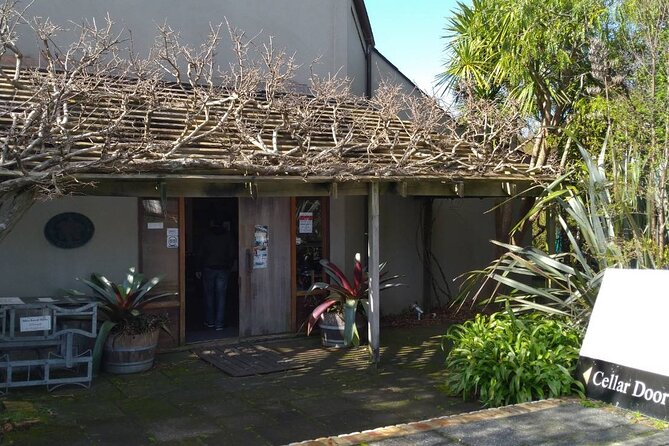 Kumeu Winery Boutique Tour with Gourmet Lunch from Auckland - Kumeu River Wines: the final tasting
