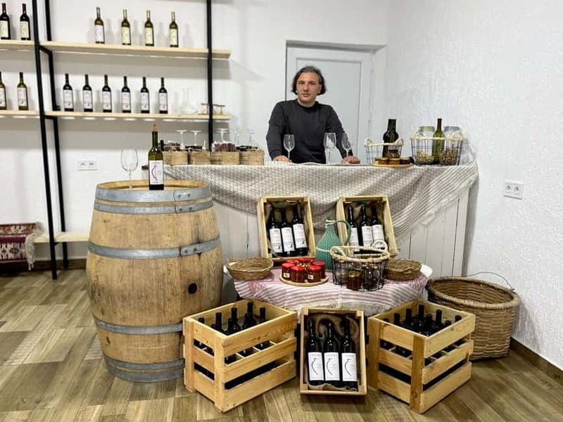 Kutaisi: Wine Tasting in Family Winery shop - Four wines made in buried qvevri