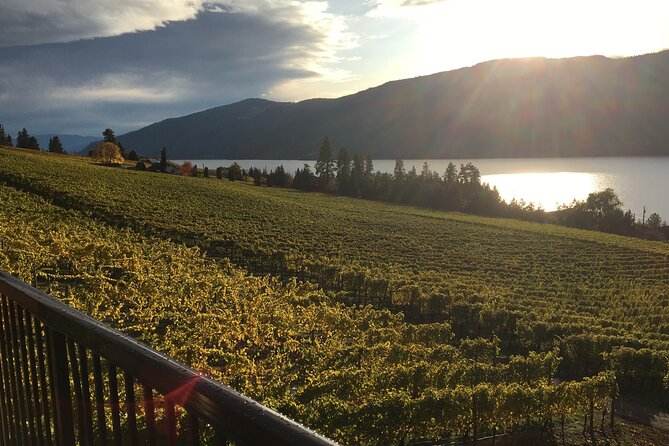 Lake Country 5Hour 5 Winery Tour - Five wineries, one relaxed Lake Country route
