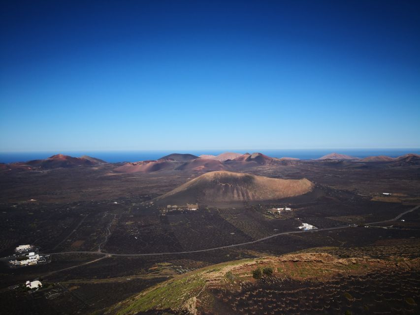 Lanzarote: La Geria Vineyards Hiking Tour - Guides who make the geology easy to follow