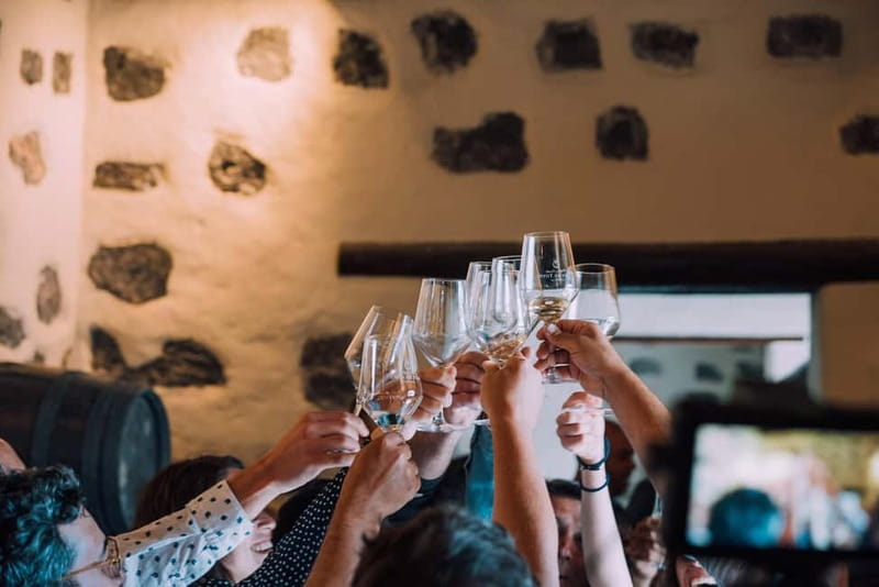 Lanzarote: Sunset vineyard tour with wine and chocolate tasting - Why Finca Testeina is more than a wine bar