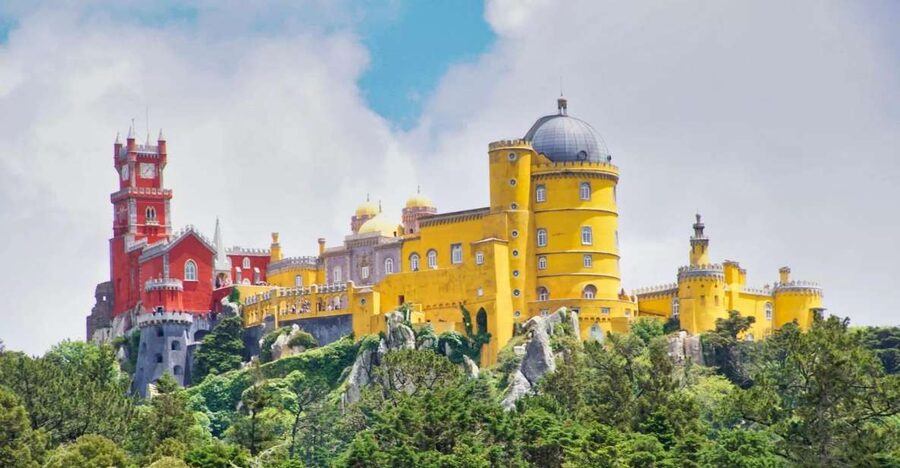 Lisbon: Sintra, Pena Palace, Quinta Regaleira, Cabo da Roca - Who should book this day trip