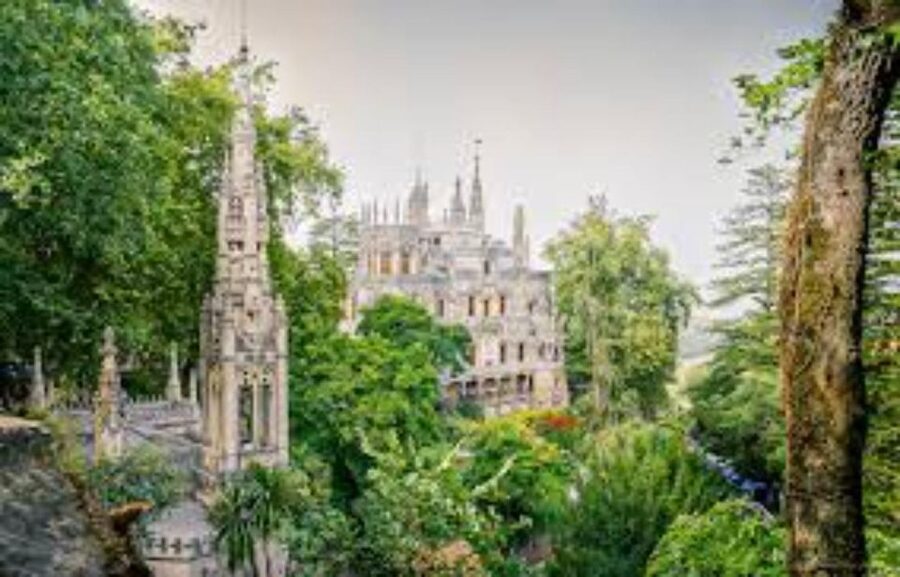 Lisbon: Sintra, Pena Palace, Quinta Regaleira, Cabo da Roca - Free time for lunch in Sintra