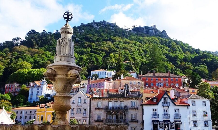 Lisbon: Sintra, Quinta da Regaleira, Cabo da Roca & Cascais - Who should book this Sintra and coast tour?