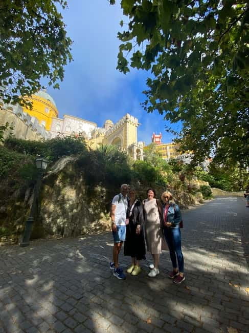 Lisbon: Sintra Tour with Pena Palace and Quinta da Regaleira - The guide can make or break the day