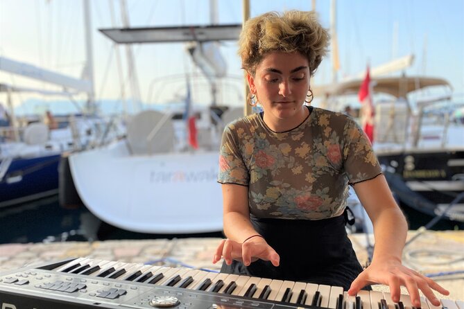 Live Jazz Music and Local Stories in the Heart of Corfu - The restaurant setting and the dinner question