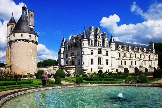 Loire Valley Royal Castles Guided Small group Day Trip from Paris - Blois or Chambord: confirm the final castle
