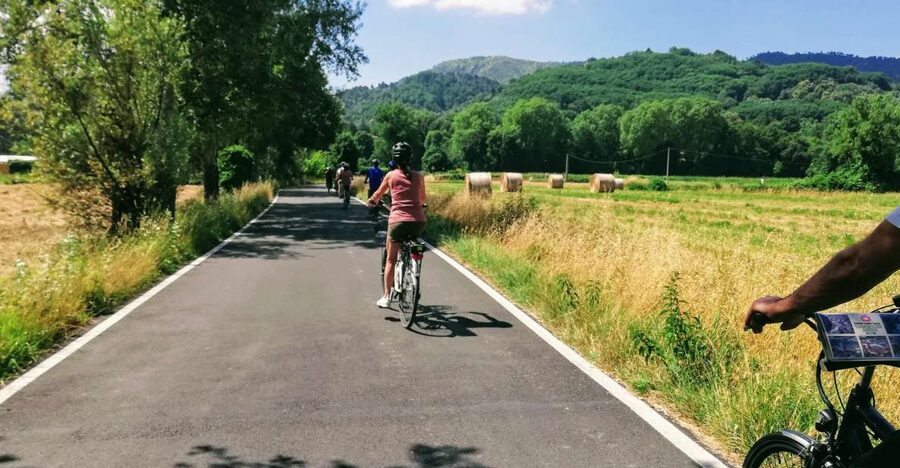 Lucca: Self-Guided Bike Tour to the Wine Roads - The Easier Ride Back to Lucca