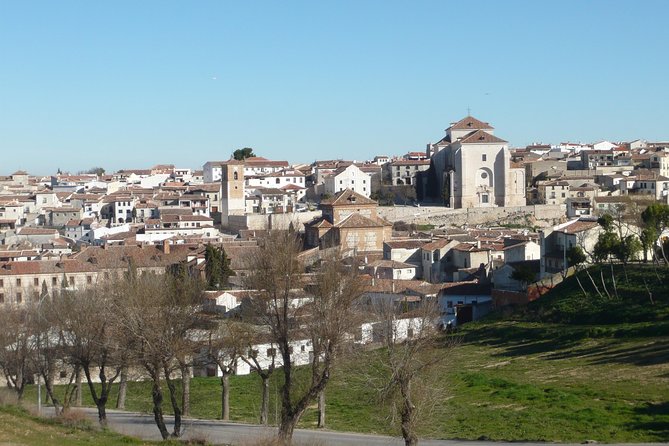 Madrid Countryside Wineries Guided Tour with Wine Tasting - Señorío de Val Azul and the first taste of the region