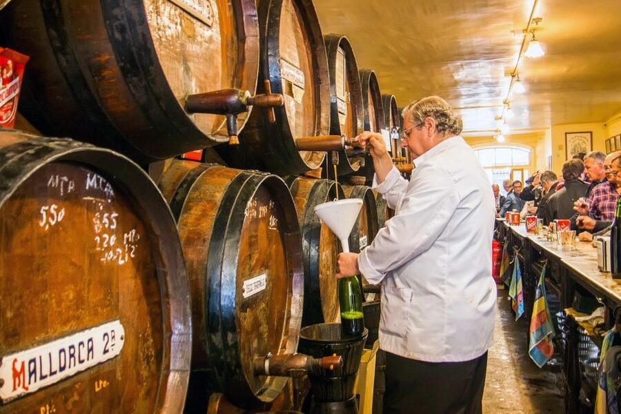 Malaga: PREMIUM TAPAS TOUR Paella, Tapas, Winery & Flamenco - Ending with flamenco in a preferential seat