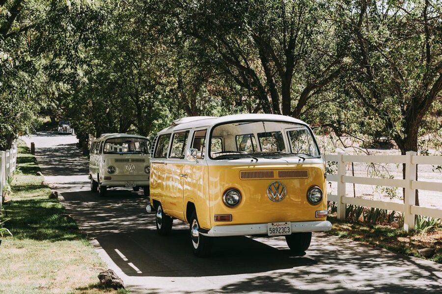 Malibu: Vintage VW Bus and Vineyard Tour - The Guides Set the Tone