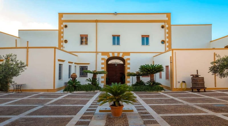 Marsala: Historic winery tour with wine tasting - Entering Cantine Mothia near Marsala’s salt pans