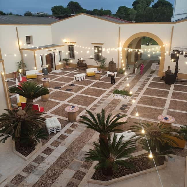Marsala: Historic winery tour with wine tasting - From stainless-steel tanks to oak barrels