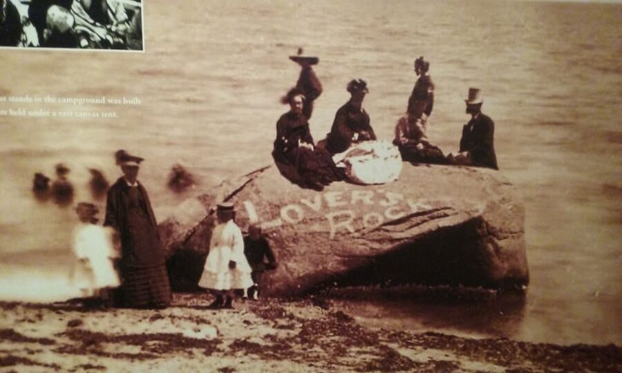 Martha's Vineyard: All Island Tour - Edgartown’s whaling captains and old homes