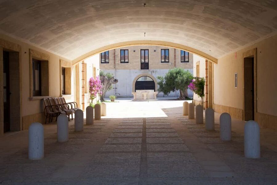 Mazara del Vallo: Full Tasting Tour at Assuli Winery - Arriving at Assuli Winery near Mazara del Vallo