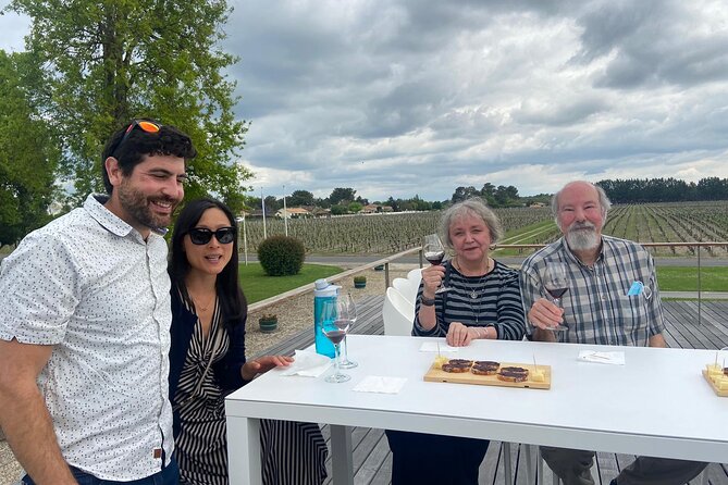 Medoc Afternoon Wine Tour - 2 Wineries, tastings & delicacies - Why the eight-person limit matters