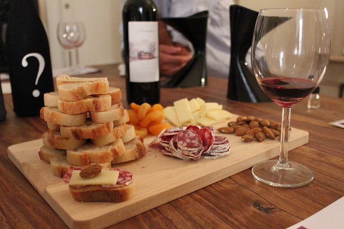 Medoc or Saint Emilion Wine Tasting and Chateau from Bordeaux - Who will enjoy this tour most