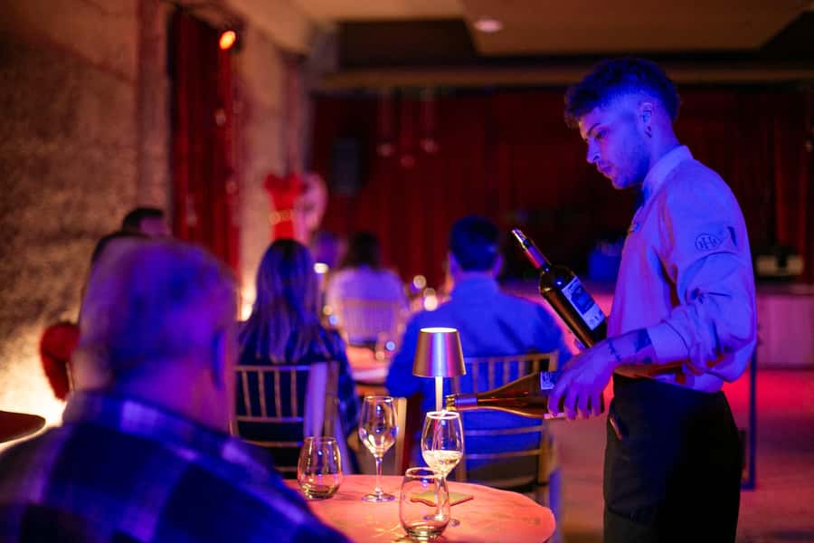 Mendoza: Tango Show with Dinner at Hualta Winery Hotel - What the dinner adds to the performance
