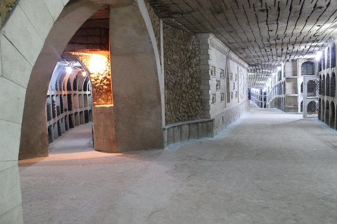 Milestii Mici is the largest cellars of wine in the World! tour - Arriving at the Milestii Mici gates