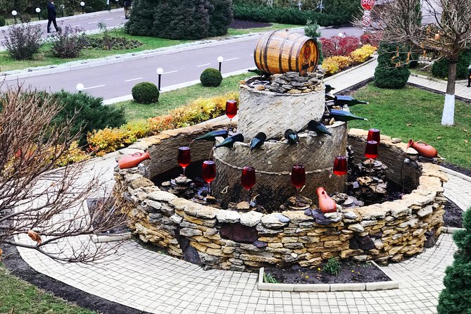 Milestii Mici is the largest cellars of wine in the World! tour - The return to Chisinau