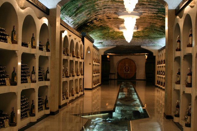Milestii Mici Underground Winery Tour INCLUDING Wine tasting - Entering Mileștii Mici at 60 meters below ground