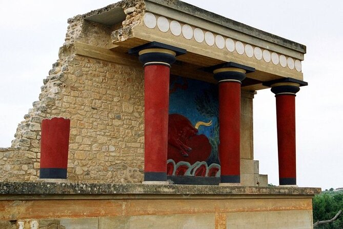 Minoan Path: Knossos Palace, Winery Visit, Lunch at Archanes - Knossos Palace and the Bronze Age center