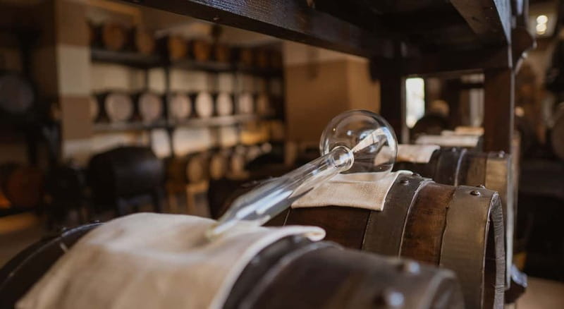 Modena: Guided Balsamic Vinegar Cellar Tour & Optional Meal - Choosing the aperitif, lunch, or longer food option