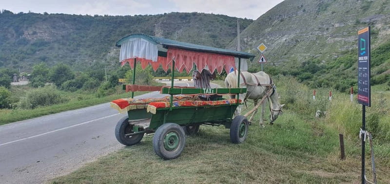 Moldova: Old Orhei Branesti winery &Traditional Delights - Butuceni and the everyday side of Moldova