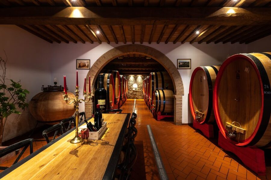 Montalcino: Private Cellar Tour, Wine Tasting & Appetizers - Five wines, arranged as a useful progression