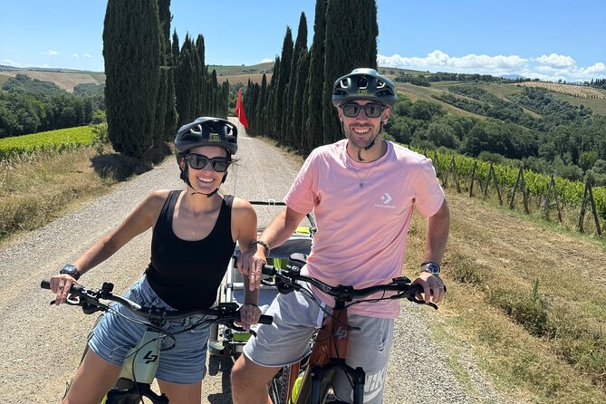 MONTALCINO Private E-Bike & Brunello Winery Experience - Key points at a glance