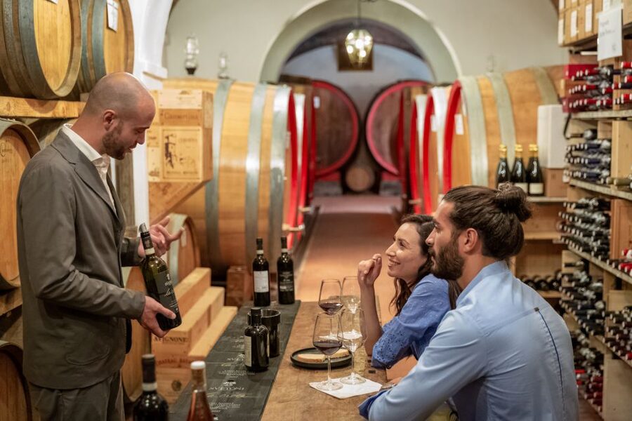 Montepulciano: Guided Winery Tour with Tasting & Appetizers - The 75-minute route through Fattoria Svetoni