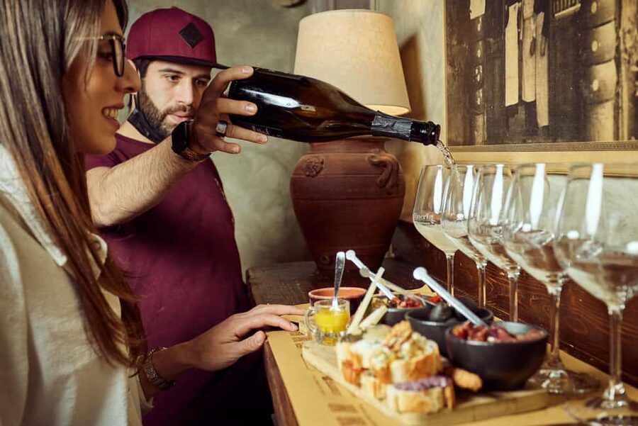 Montepulciano: Tasting 5 wines from the best Tuscan wineries. - The first pour lets you set the tone