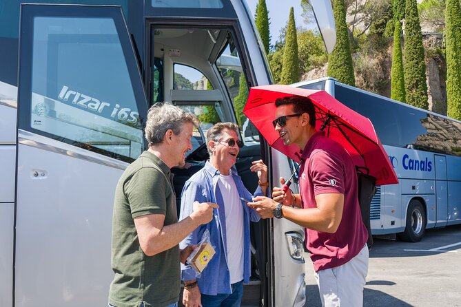 Montserrat Full Day Tour with Farmhouse Lunch and Winery Visit - Lunch at the Bages farmhouse winery