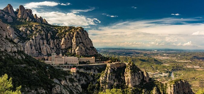 Montserrat,Vineyard, Wine Tasting Small Group Tour & Hotel Pickup - Quick facts that matter