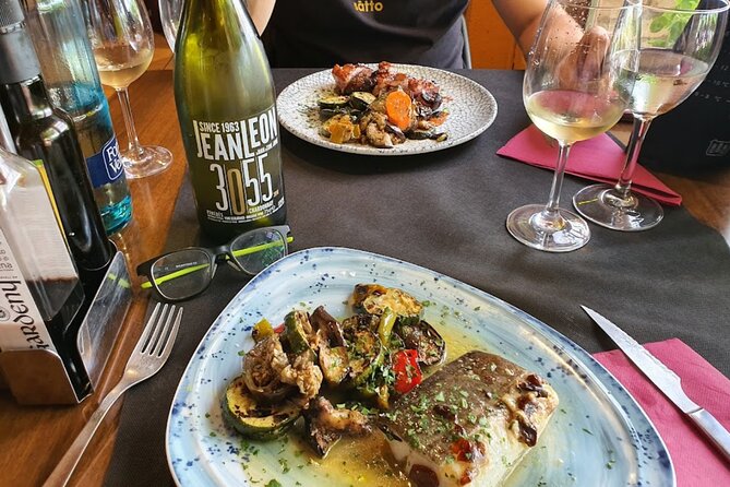 Montserrat & Winery Visit Tour with Traditional Farmhouse Lunch - Lunch at a Catalan farmhouse