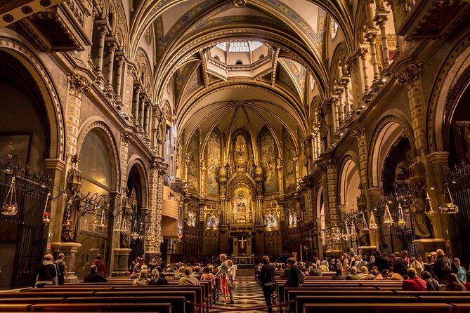 Montserrat with Black Madonna, Winery Tour & Lunch | Private Tour - The cogwheel train makes the arrival part of the visit