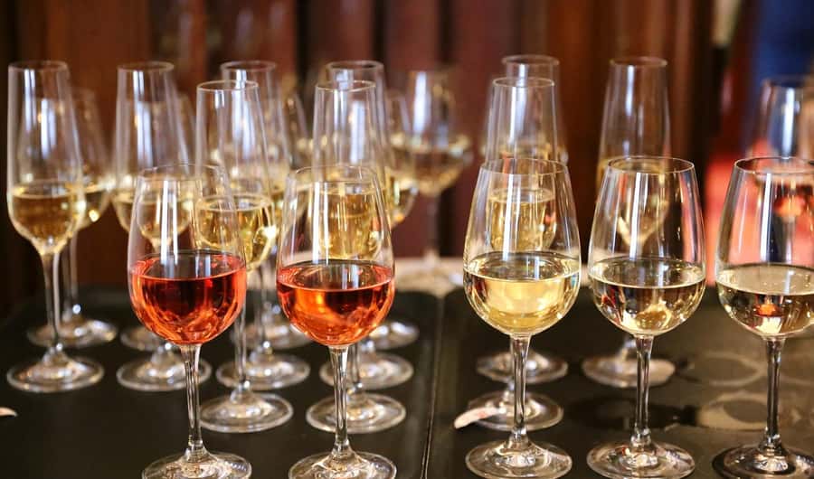 Mornington Peninsula Winery Bus Tour with Lunch & Wine - What the $138 price really covers