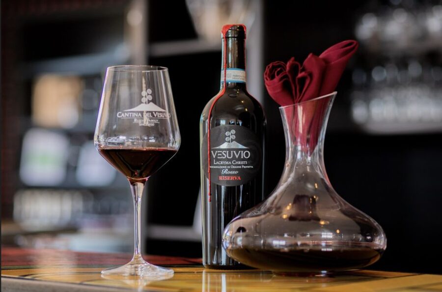Mount Vesuvius: Vineyard Tour with Wine Tasting and Lunch - The lunch is more than a light snack