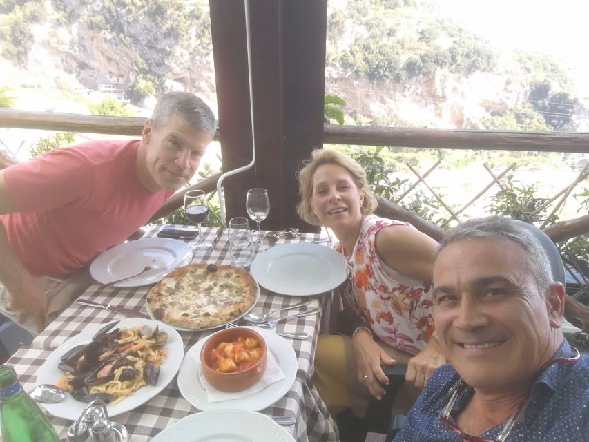 Mt. Vesuvius , Pompeii , Cantina del Vesuvio Winery - Wine and Roman-style snacks at Cantina del Vesuvio