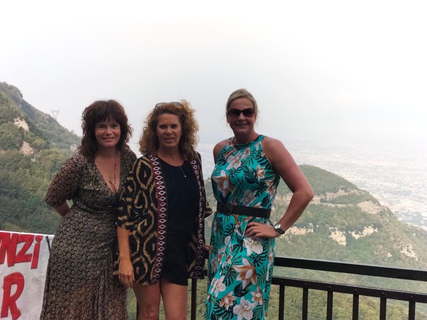 Mt. Vesuvius , Pompeii , Cantina del Vesuvio Winery - What the private vehicle adds