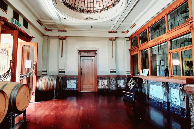 Napier: Afternoon Wine Tasting + visit Silky Oaks Chocolates - Pask Winery and the changing route