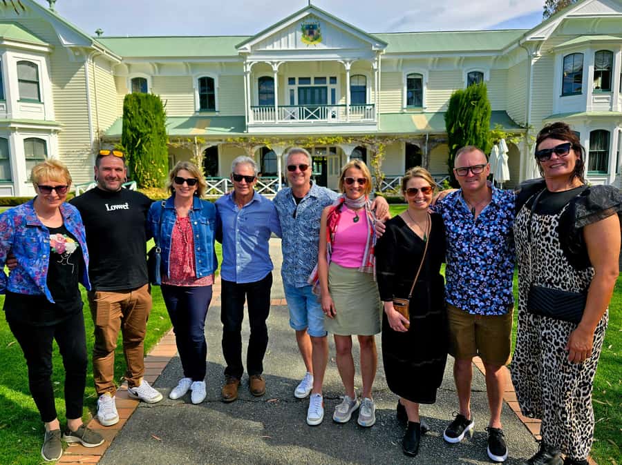 Napier: Afternoon Winery Tour Tasting at 3 Great Wineries - Key points to know before booking