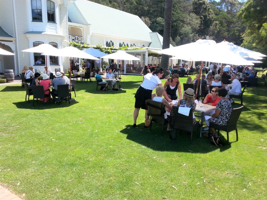 Napier: Winery + Gin Tasting Tour with Lunch Thu Fri Sat - Why this Hawke’s Bay tour works well
