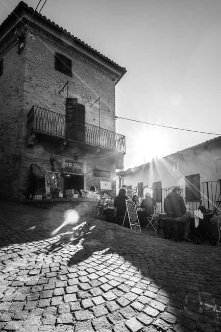 Neive: Visit the Winery and Taste 5 Wines - Timing, meeting points, and group details