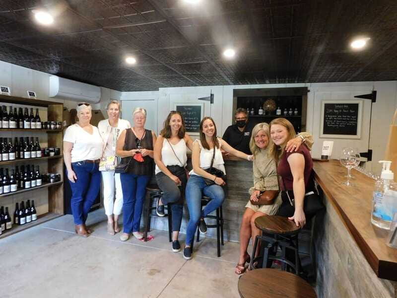 Niagara Falls, Canada: Full-Day Private Winery Tour - Booking advice for a smoother day