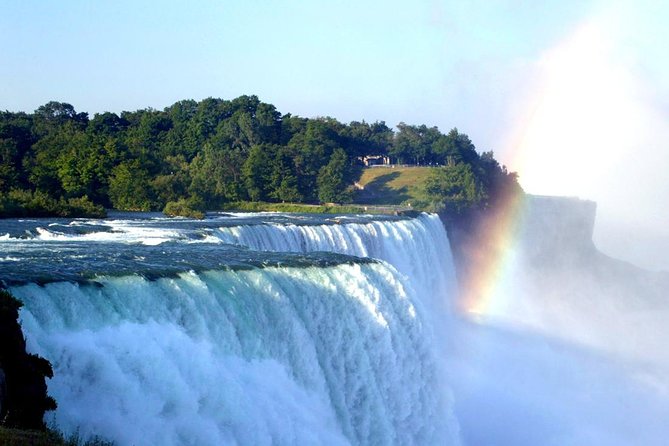 Niagara Falls Day Tour Includes Boat Cruise, Winery Stop & Lunch - Lunch above the falls, with a seasonal restaurant change